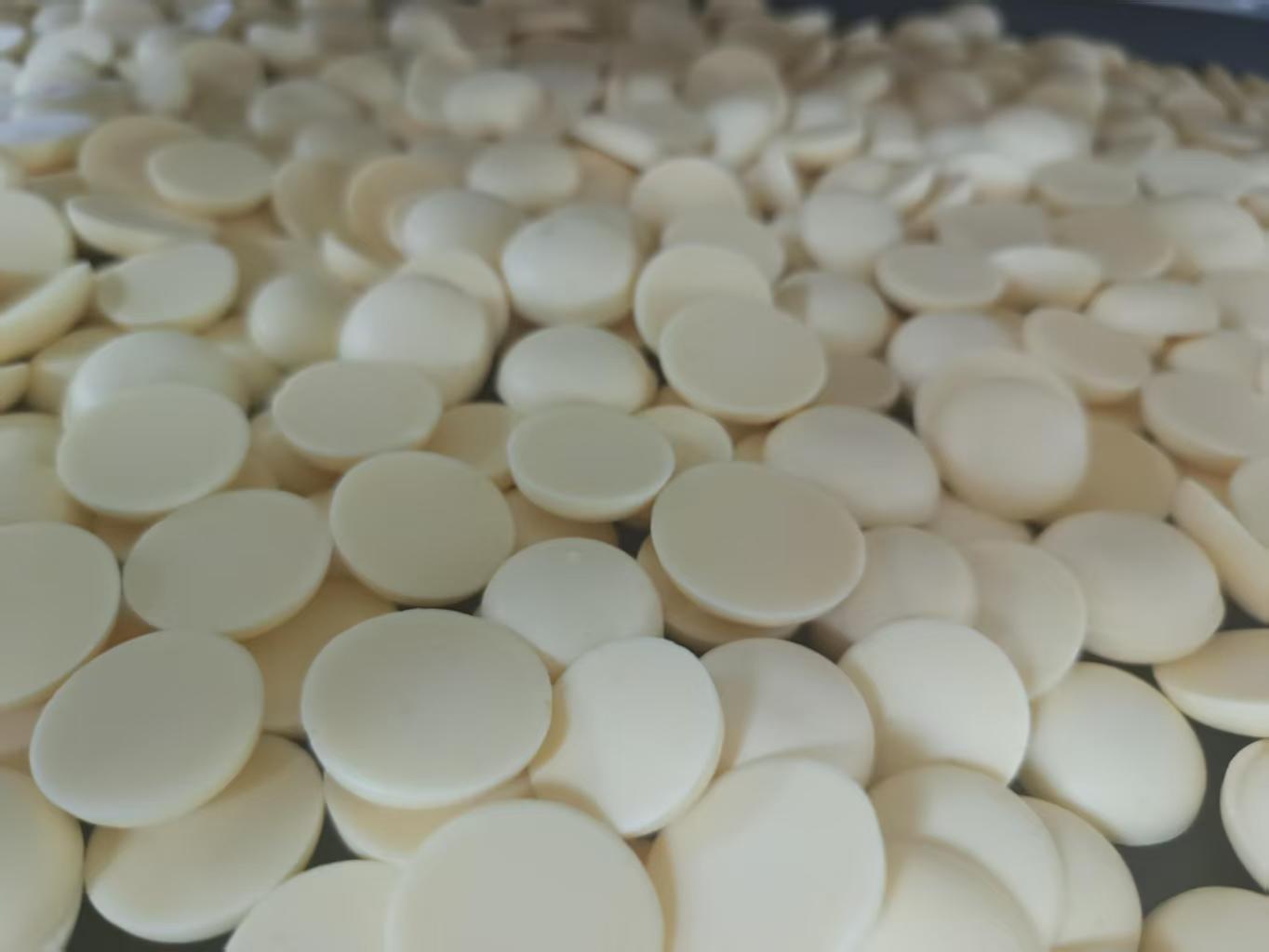 场景绑定：跨界融合 + 精准触达