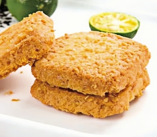 一机多用新体验
薄饼机做出黄金椰蓉酥